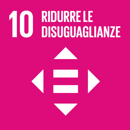 Quadrato rosa OSS 10. Titolo all’interno del pittogramma con un segno «uguale» incorniciato da quattro triangoli «10 RIDURRE LE DISUGUAGLIANZE».